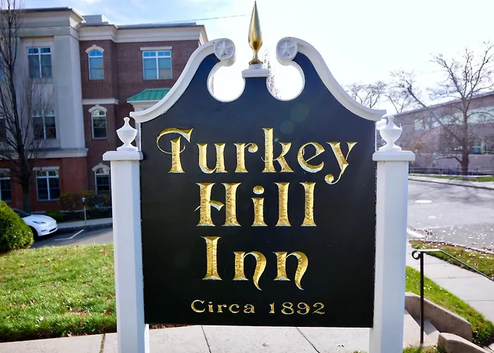 Turkey Hill Inn Summit