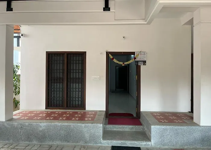 Raj Nivas Hotel Mayiladuthurai