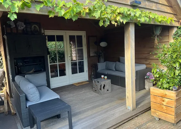 Het Houten Huis Hierden