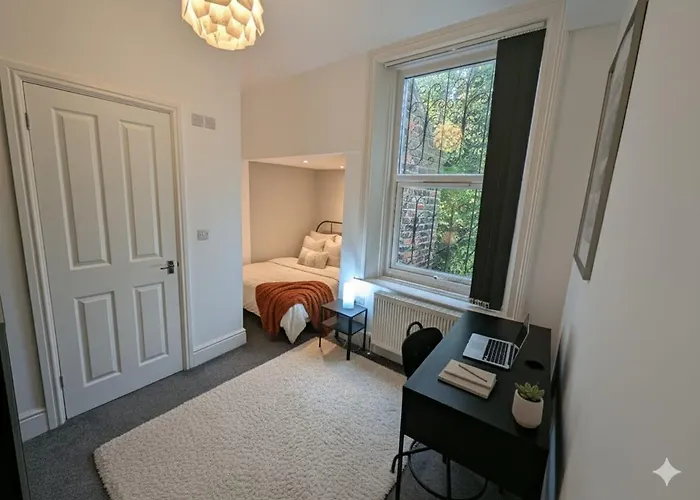 Summerhill Sunderland Business Stay 6 Private Ensuite Rooms