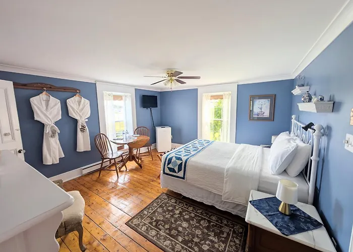 Applewood Inn Bed And Breakfast Twillingate