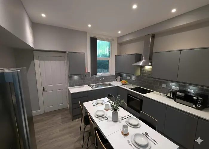 Summerhill Sunderland Business Stay 6 Private Ensuite Rooms
