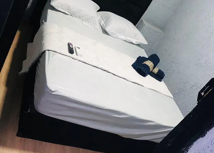 Firmh Hostel Guarulhos