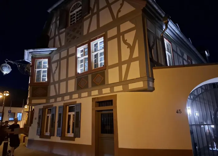 Gästehaus Grüner Baum Oestrich-Winkel
