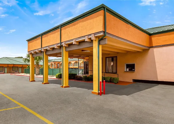 Econo Lodge Del Rio