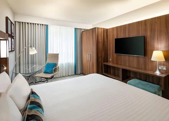 Courtyard By Marriott Edinburgh Otel
