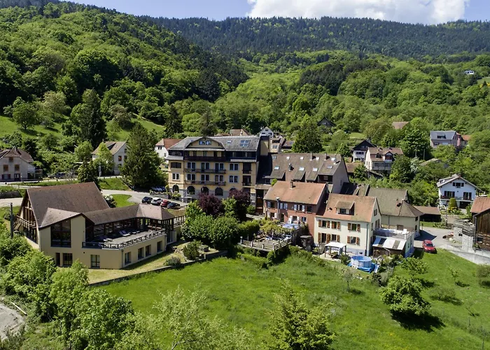 LE CLOS DES SOURCES Hôtel&Spa Thannenkirch