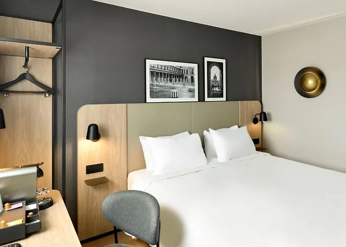 Hotel Campanile Saint-Quentin-En-Yvelines à Montigny-le-Bretonneux