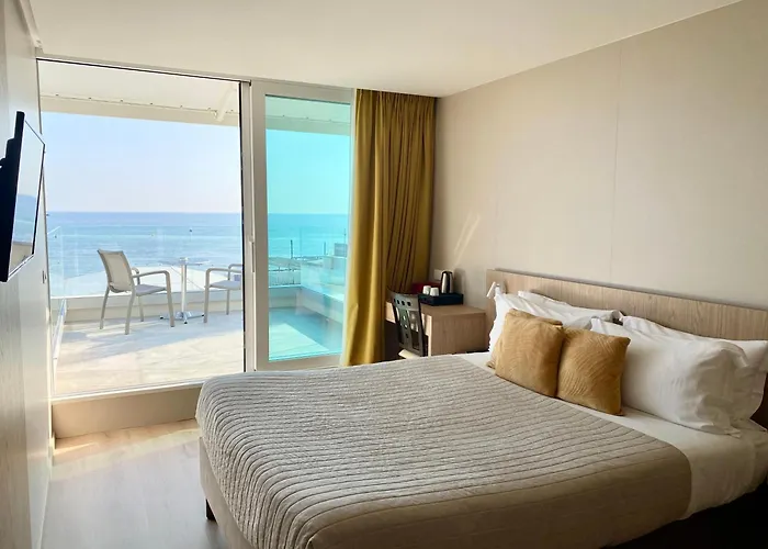 Hôtel La Plage Sainte-Maxime