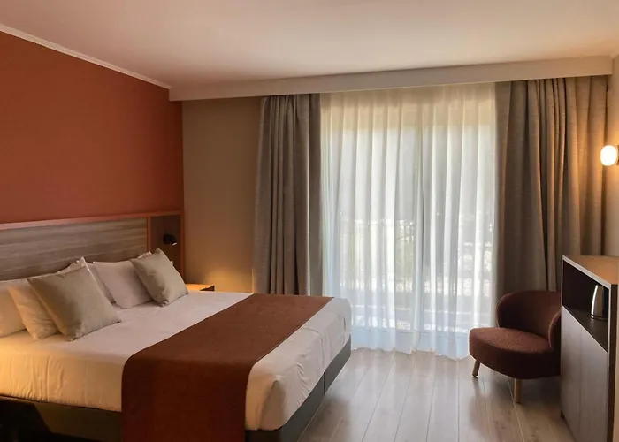 Hg La Molina Hotel