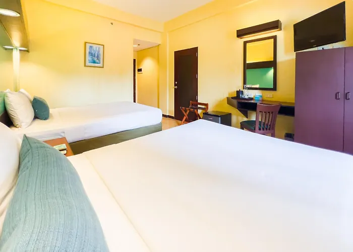Microtel By Wyndham Cabanatuan
