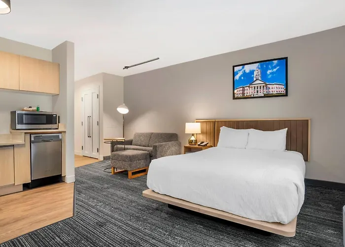 Alluxsuites At 1876, An Ascend Collection Hotel Tallahassee