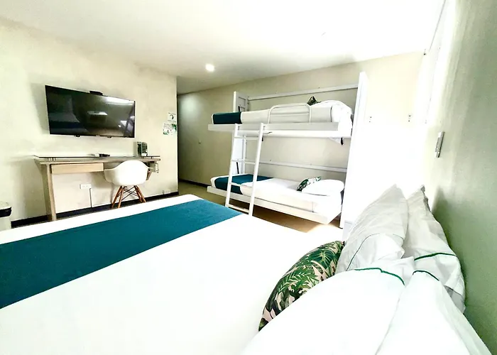 Greenview Medellin By St Hoteles