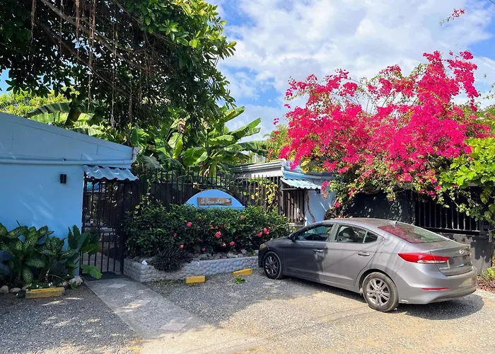 Hotel Perico Azul & Surf Camp Jaco