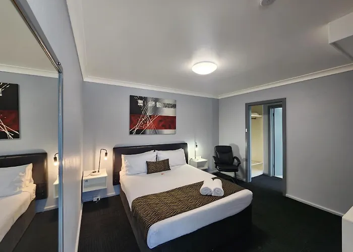 Crest Motor Inn Queanbeyan