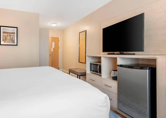 Casco Bay Hotel Portland Airport - Maine Mall, An Ascend Collection Hotel South Portland
