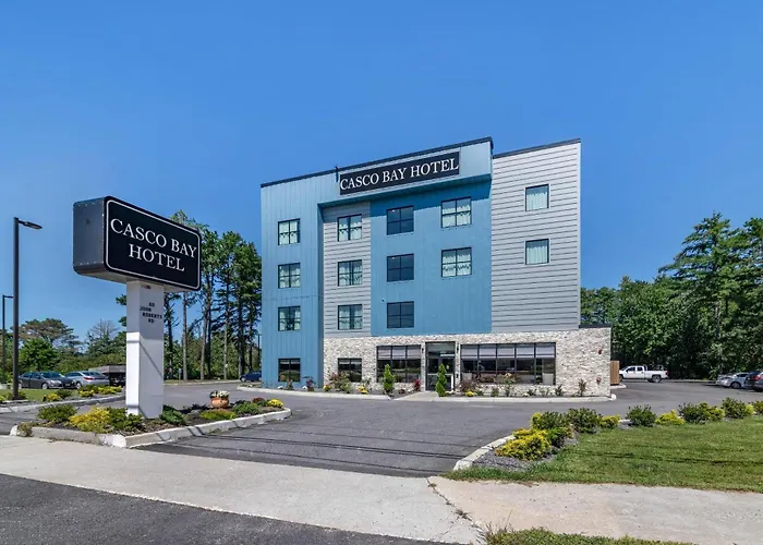 Casco Bay Hotel Portland Airport - Maine Mall, An Ascend Collection Hotel South Portland