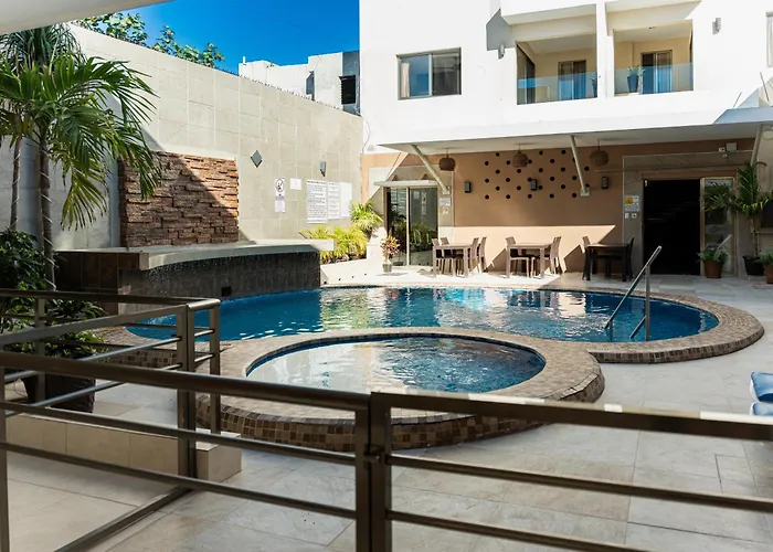 Hotel & Suites Domani Progreso 