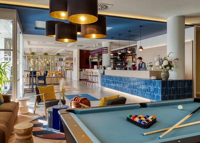 Holiday Inn Express Antwerpen City North By Ihg