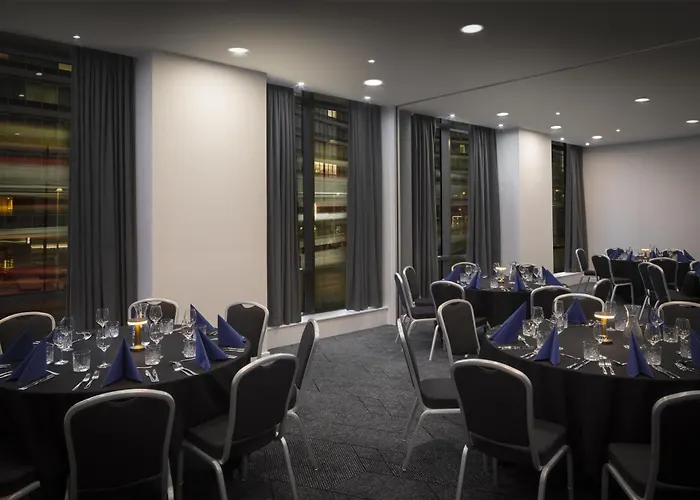Doubletree By Hilton Manchester Piccadilly
