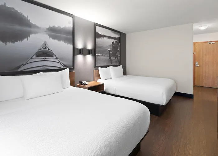 Super 8 By Wyndham Trois-Rivieres Hotel