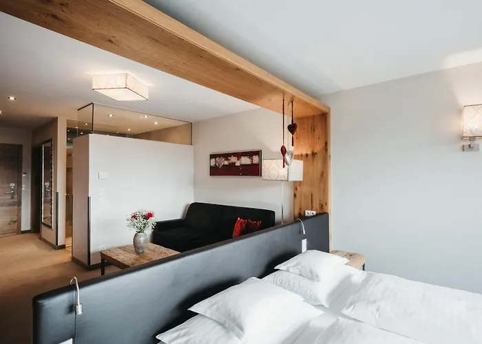 Hotel Chesa Monte 4Sterne Superior Fiss