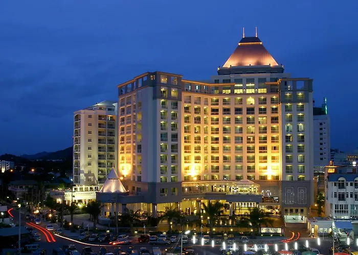 Cape Racha Hotel Si Racha