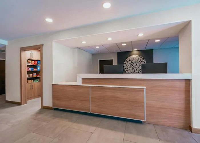 Fairfield Inn & Suites By Marriott Atlanta Kennesaw