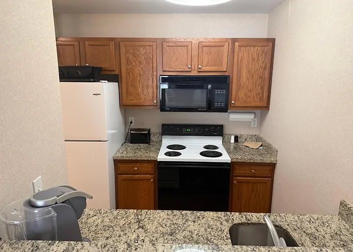 Smart Suites, An Ascend Collection Hotel South Burlington