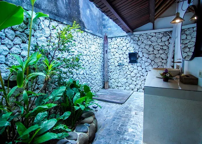 The Calmtree Bungalows Canggu