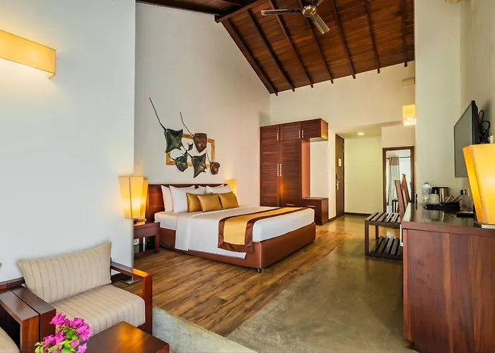 The Calm Resort & Spa Passikudah
