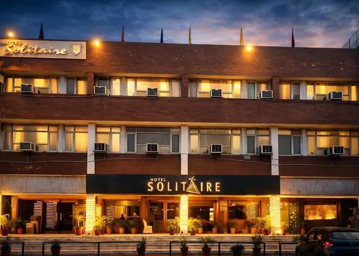 Hotel Solitaire Chandigarh - 10 Mins From Railway Station