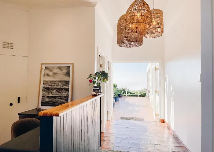 Hilltop Boutique Hotel Victoria Bay