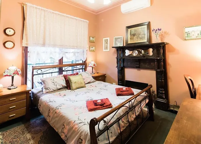 Rustic Refuge Guesthouse Kalorama