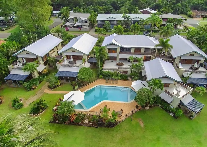 Wongalinga Absolute Beachfront Unit 9 2 Bedroom Mission Beach