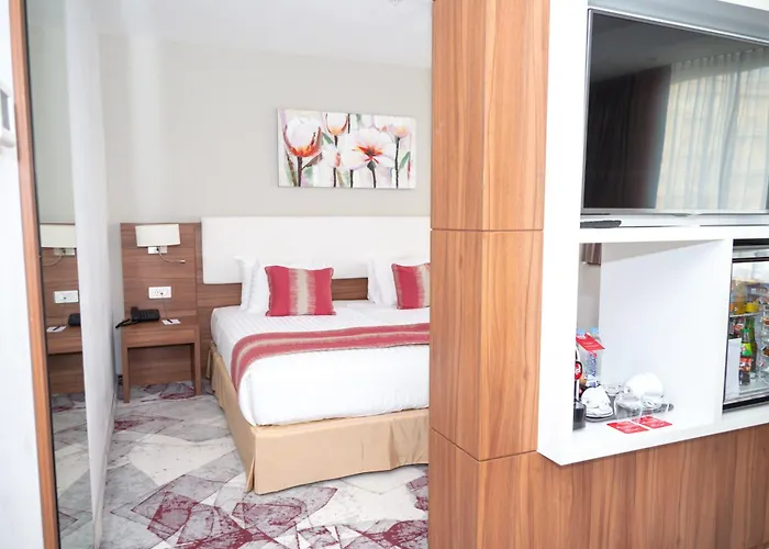 Ramada Plaza By Wyndham Craiova Hotel