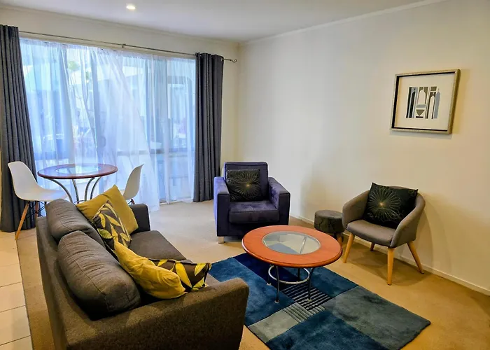 Beachpoint Apartments Ohope
