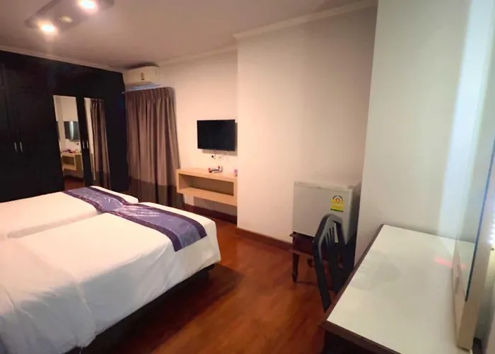 Collection O The Step Sathorn Hotel Bangkok