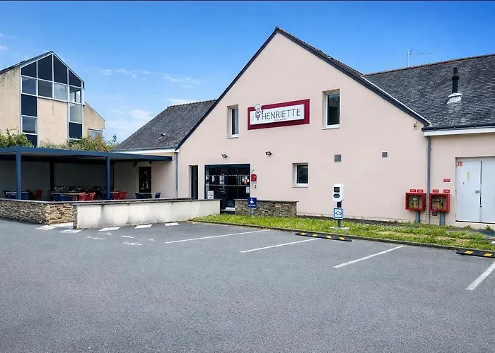 Hotel Logis Angers Sud