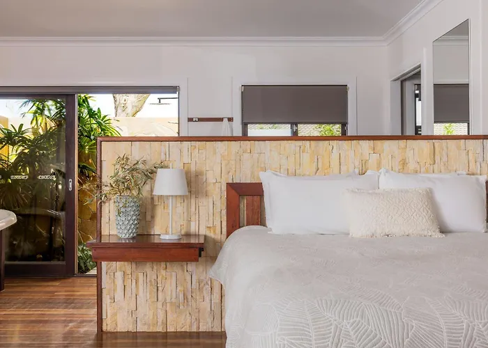 Away Guesthouse- Away On Shirley Lane Byron Bay