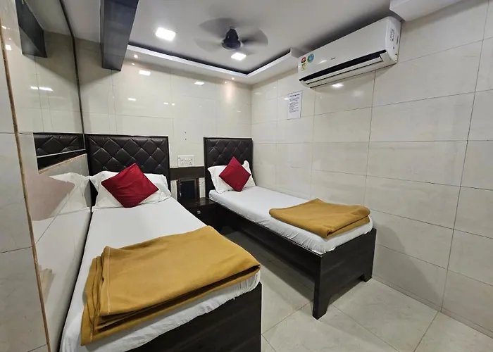 Hotel Qamar Mumbai