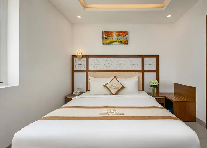 Prague Da Nang Beach Hotel