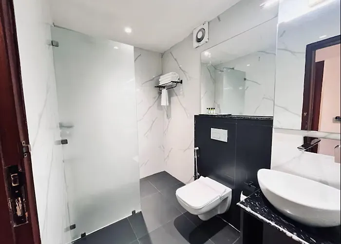 Hotel Picasso Paschim Vihar Delhi - Couple Friendly Local Ids Accepted