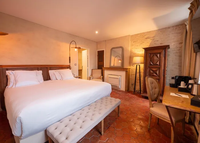 Les Remparts Hotels Et Demeures Historiques Beaune 