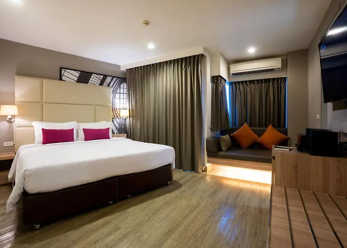 Pacific Park Hotel Si Racha