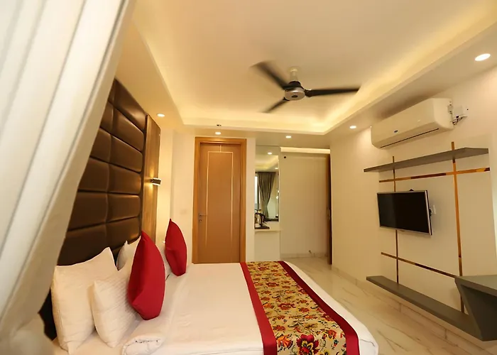 Hotel Keshav Residency - Medicity Gurugram, Near Medanta Hospital, Pure Vegetarian Gurgaon