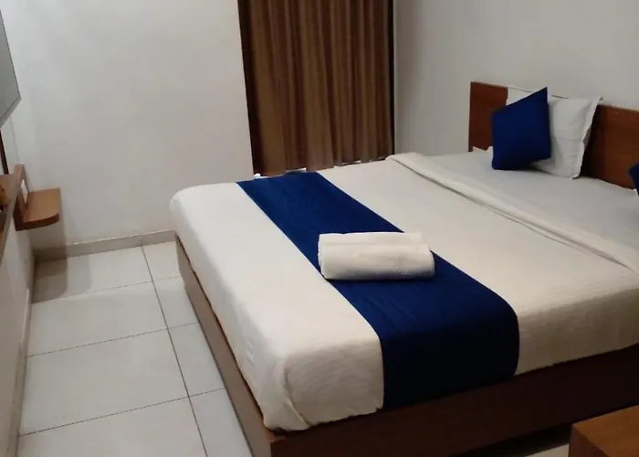 Hotel Venus Veraval