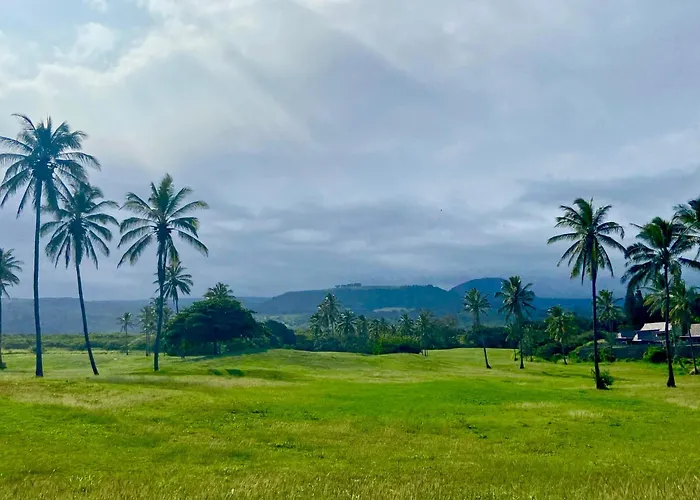 Beachfront 1 Bedroom Condo With Private Beach, Pool, Hot Tub Pahala