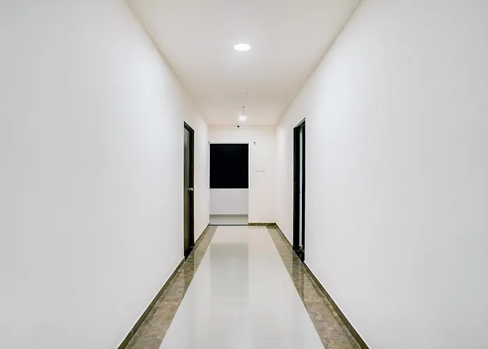 Super Hotel O White Villa Nagpur