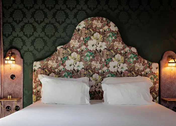 Pensao Amor Madam'S Lodge Lisboa
